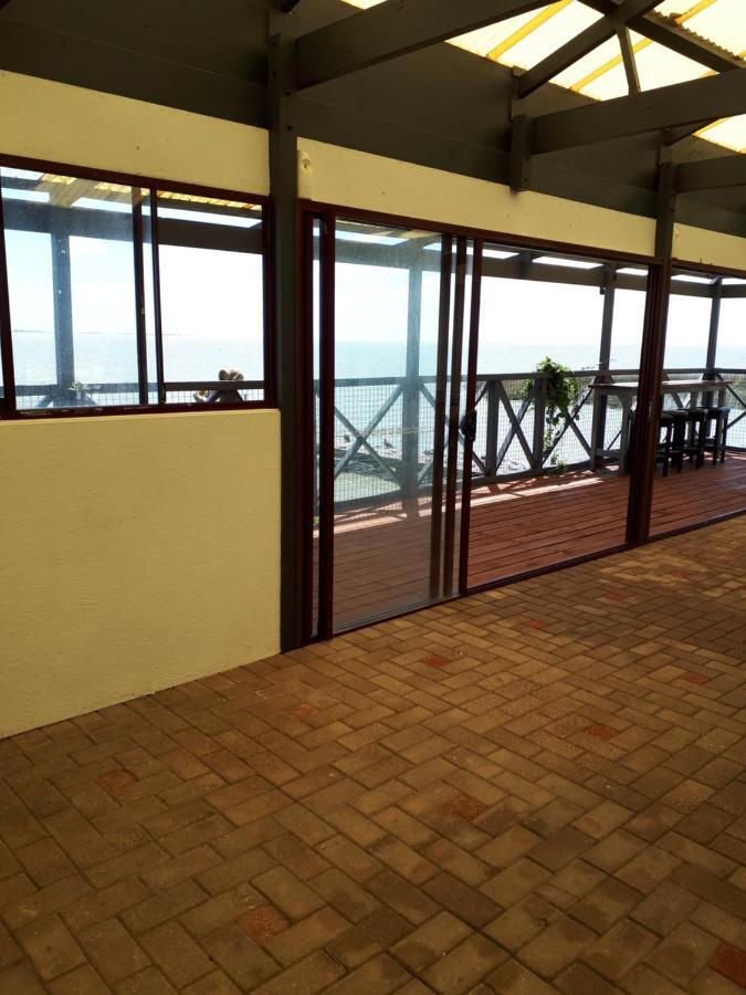 Meningie Waterfront Motel Exterior photo
