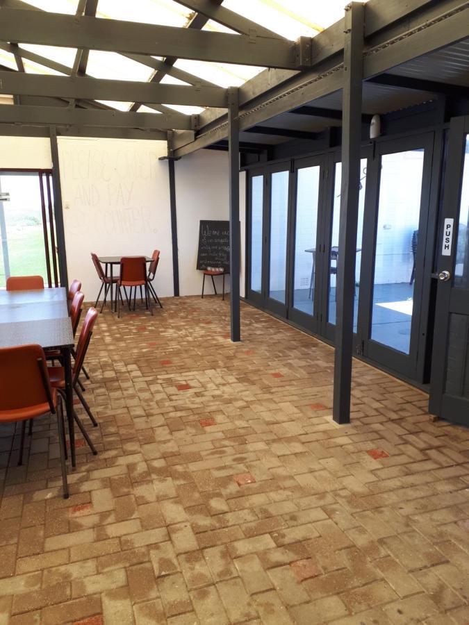 Meningie Waterfront Motel Exterior photo